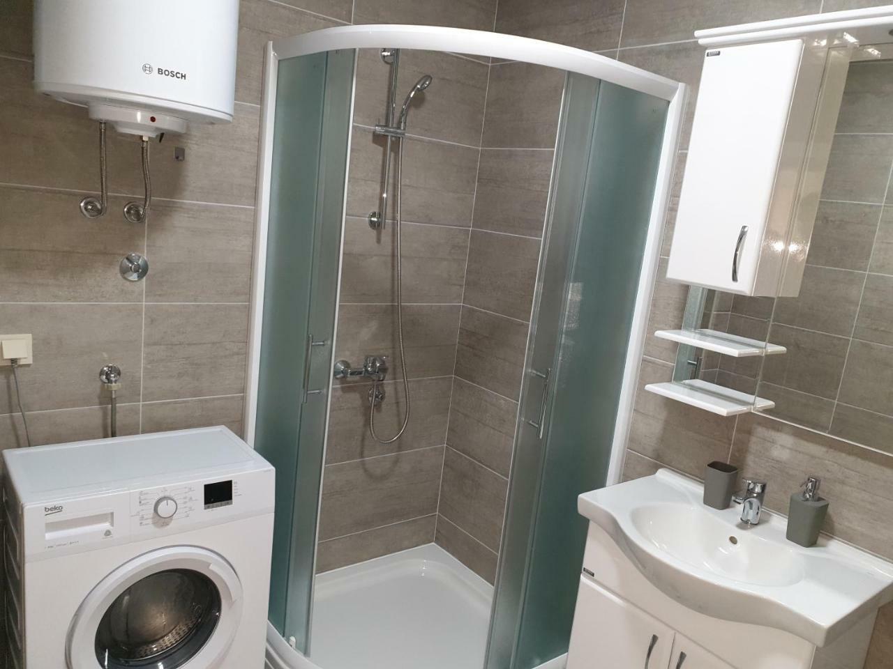 Apartments Jadran Tivat Exterior photo